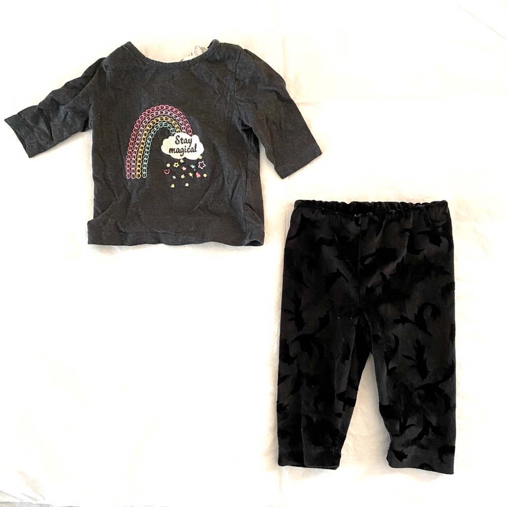 NWOT Baby Girl’s Sz 0-3M BeeBay Gray Rainbow Top/Black Velvet Flock Pants